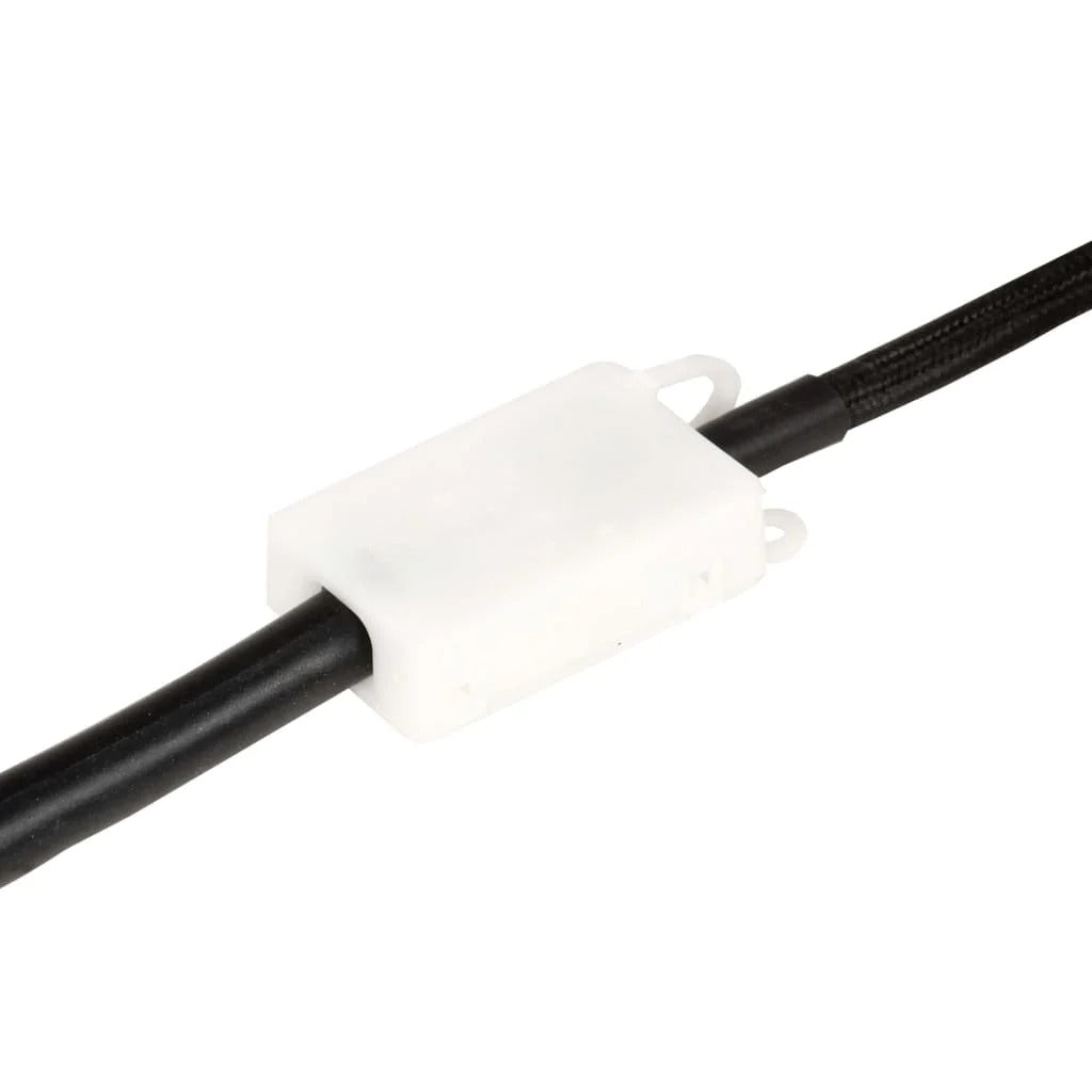 Nilo | White Round Pendant Lamp with Chain – 28.5 cm Iron Shade E27 Socket - Lamps